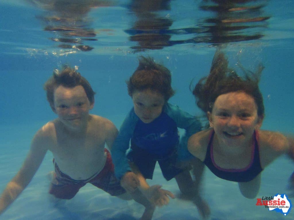 kids underwater swimming tasmania