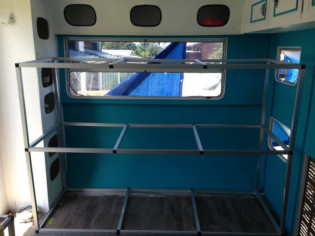 building triple caravan bunks